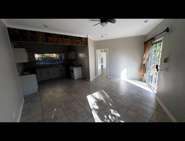 2 BEDROOM HOUSE FOR SALE IN OAKDENE